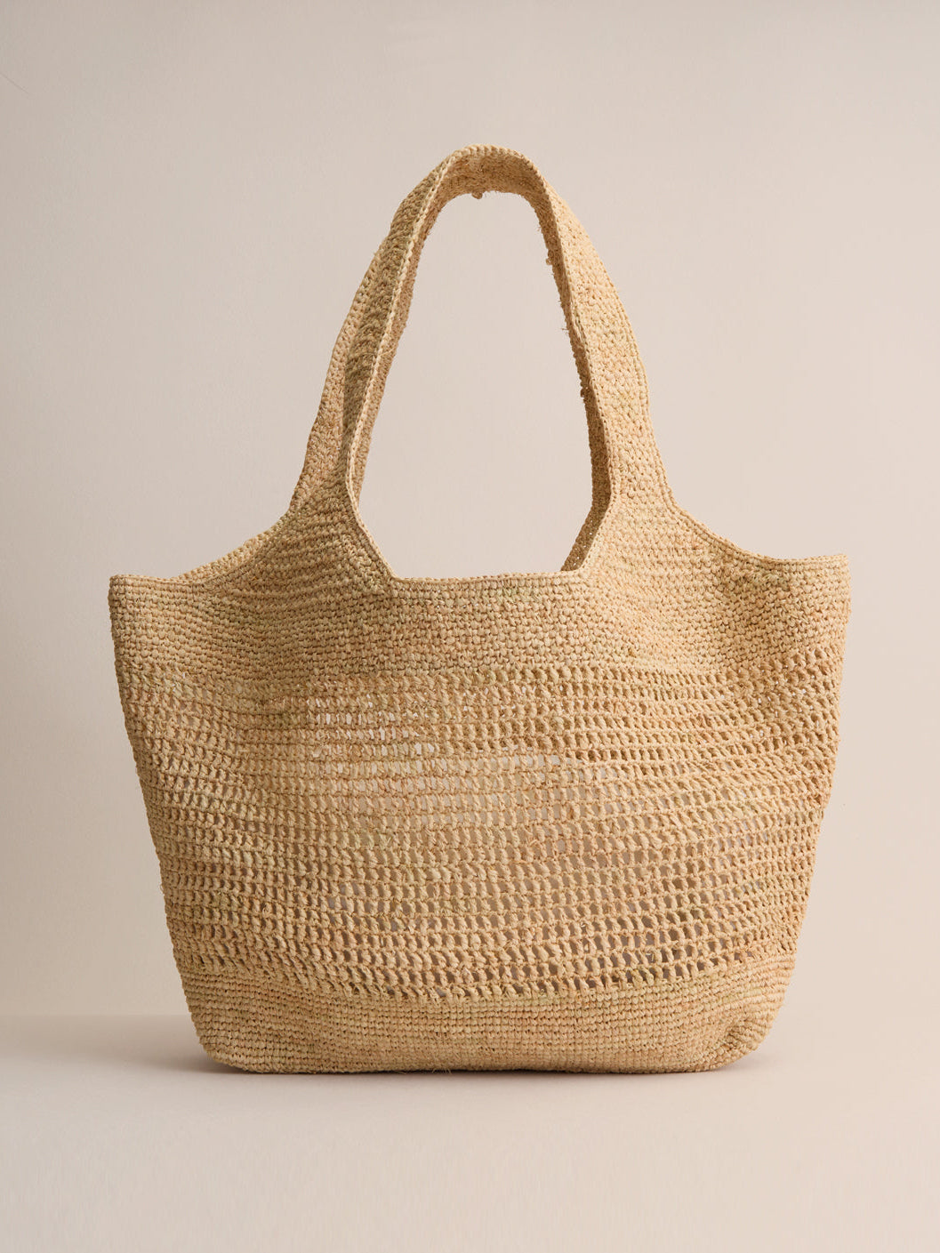 Handwoven Madagascar Raffia Tote Bag | Club Hapuna