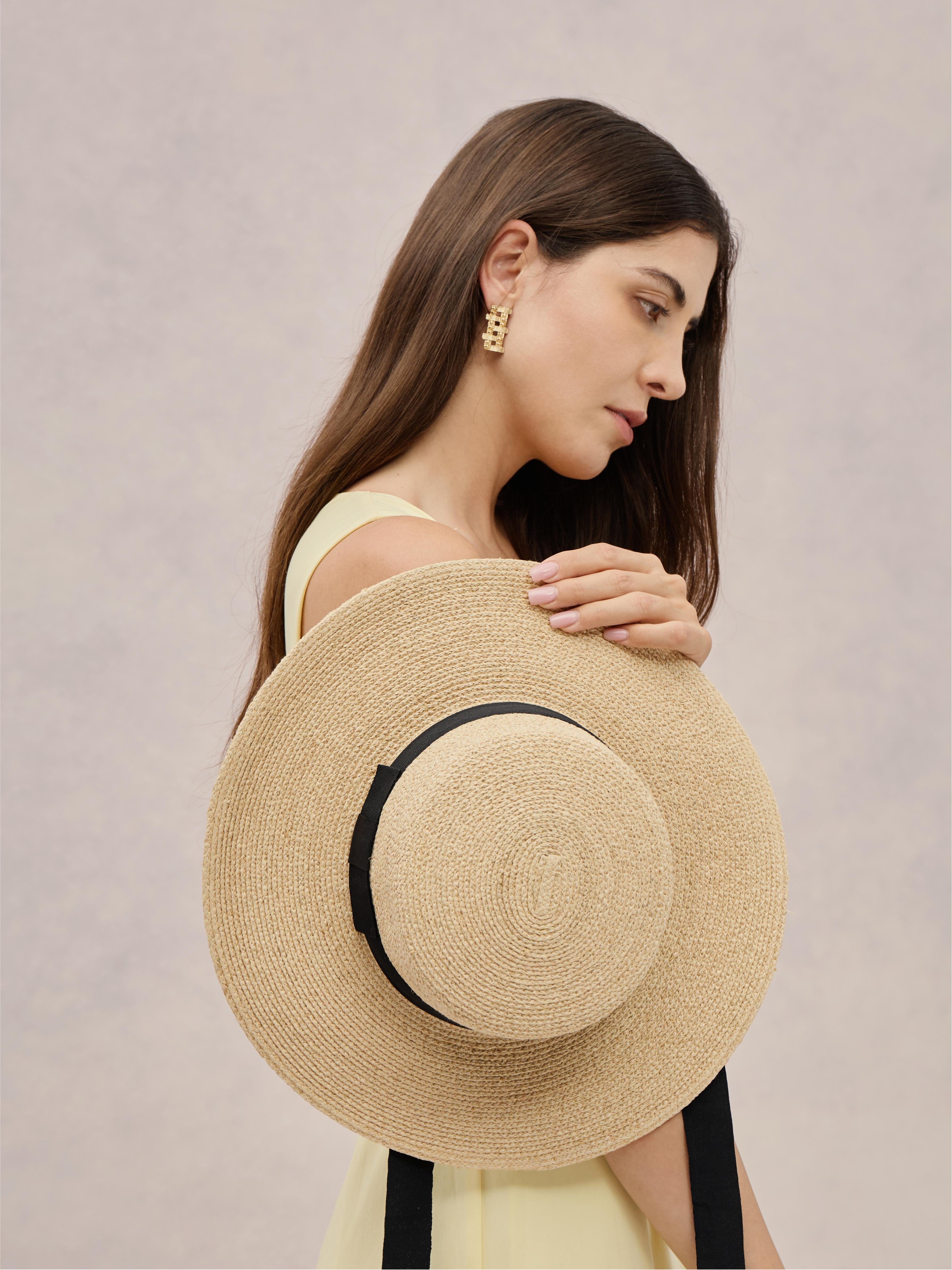 Handcrafted charcoal Madagascar raffia boater — Comino | Club Hapuna