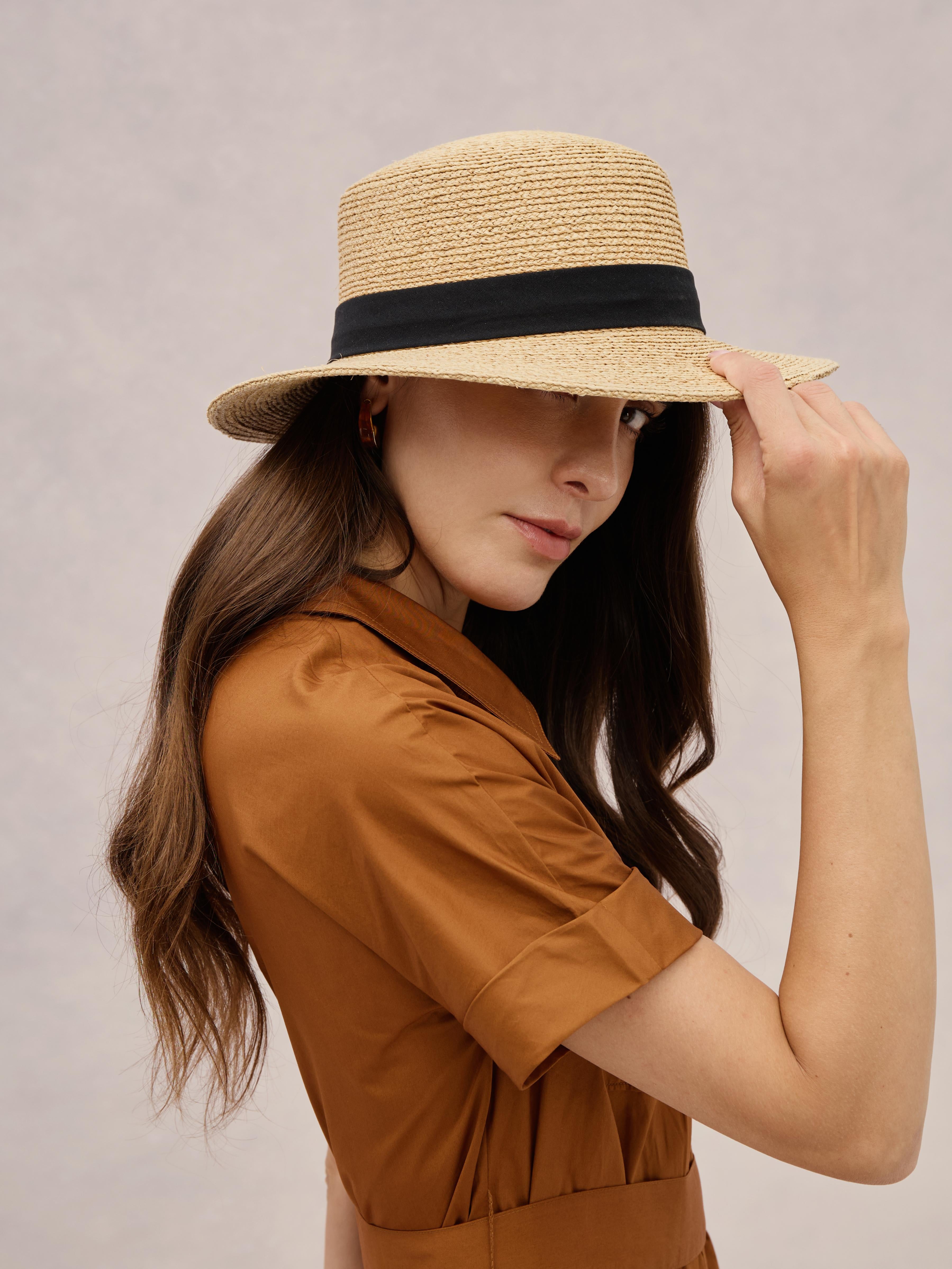 Club Hapuna Hvar — black Madagascar raffia boater with band wrap