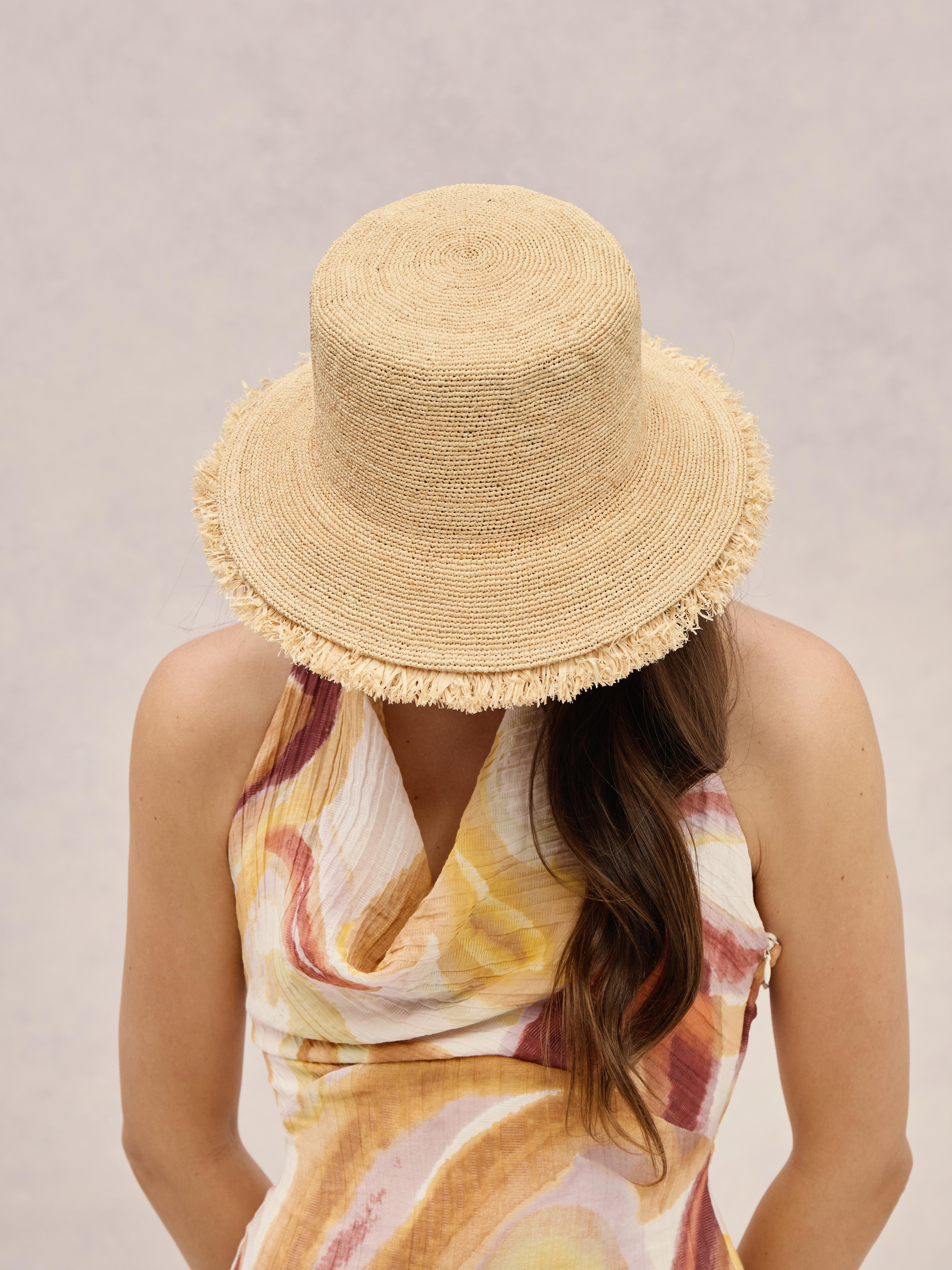 Lanikai natural raffia bucket hat — frayed edge, packable | Club Hapuna