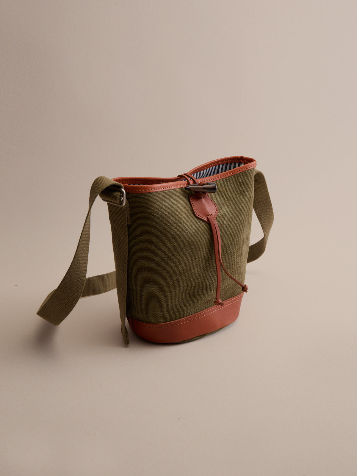 Highland Toggle Bucket Bag