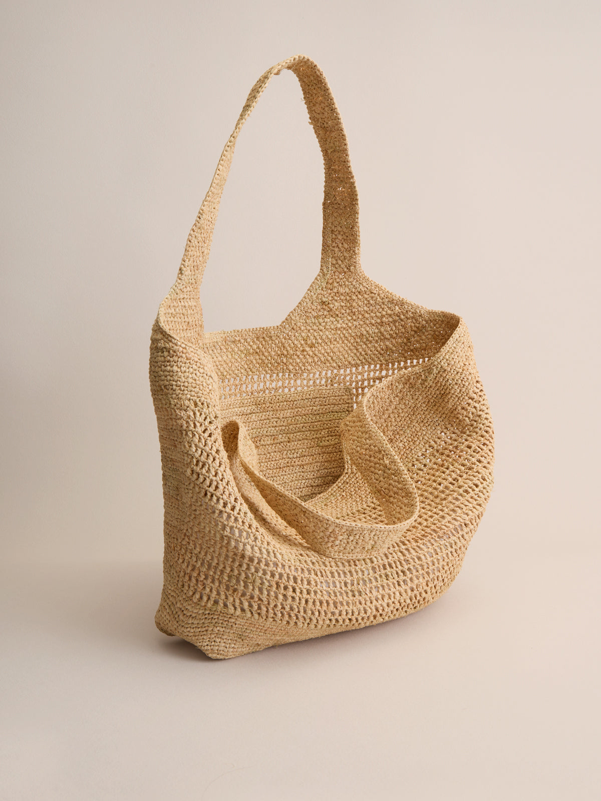 Classic Raffia Tote
