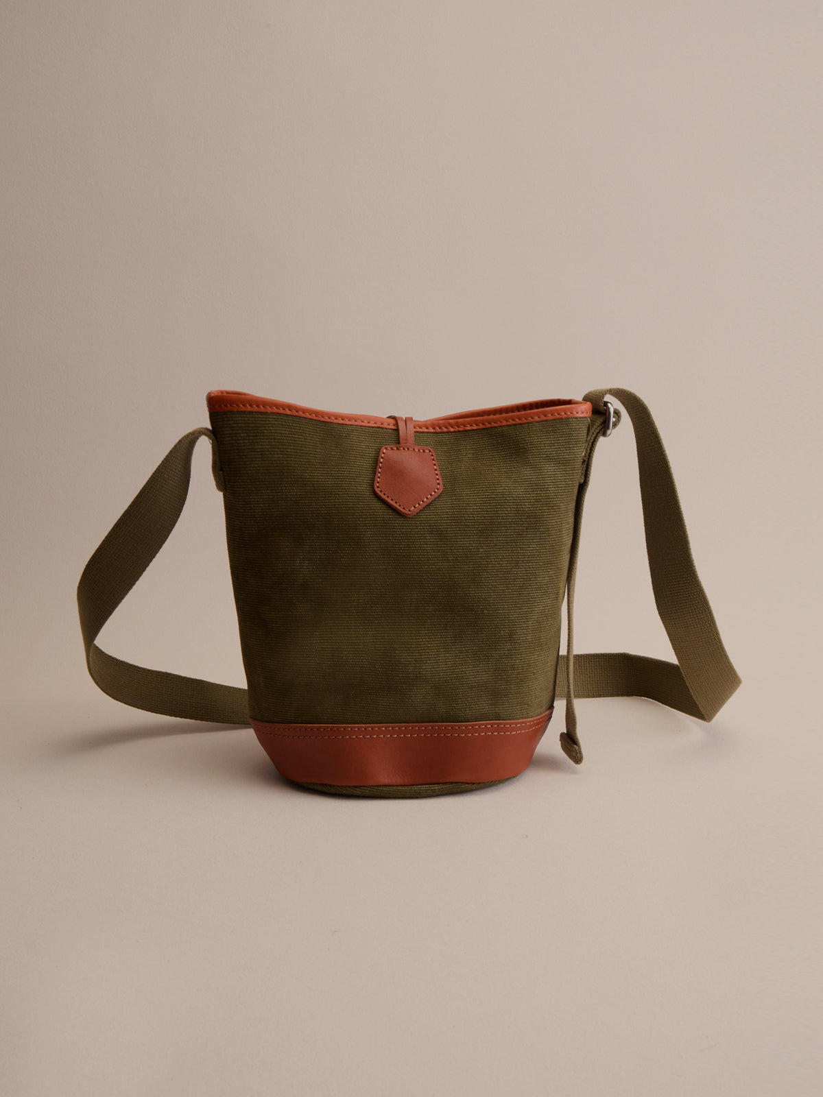 Highland Toggle Bucket Bag