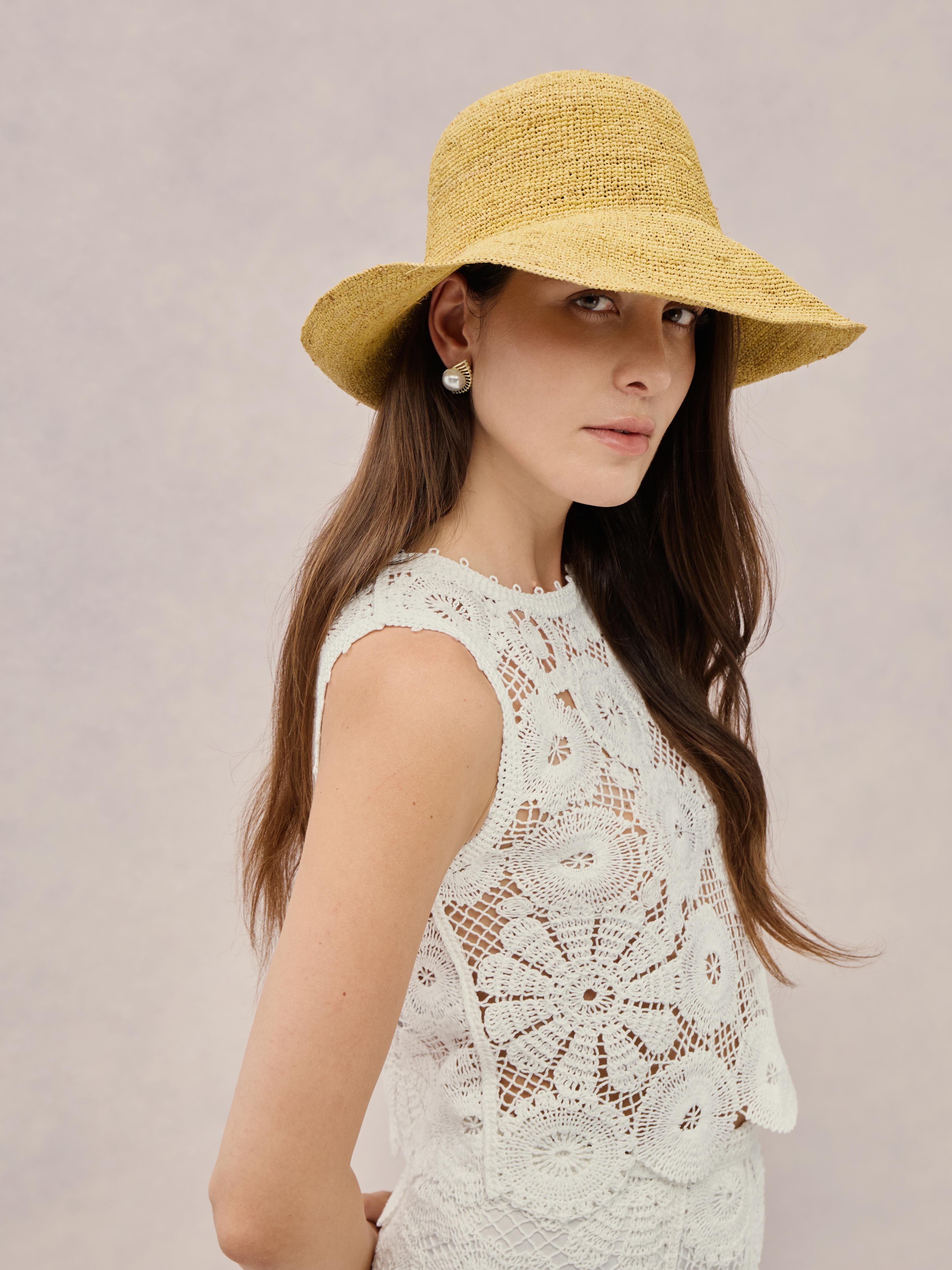 Club Hapuna Azores — honey Madagascar raffia cloche-inspired hat