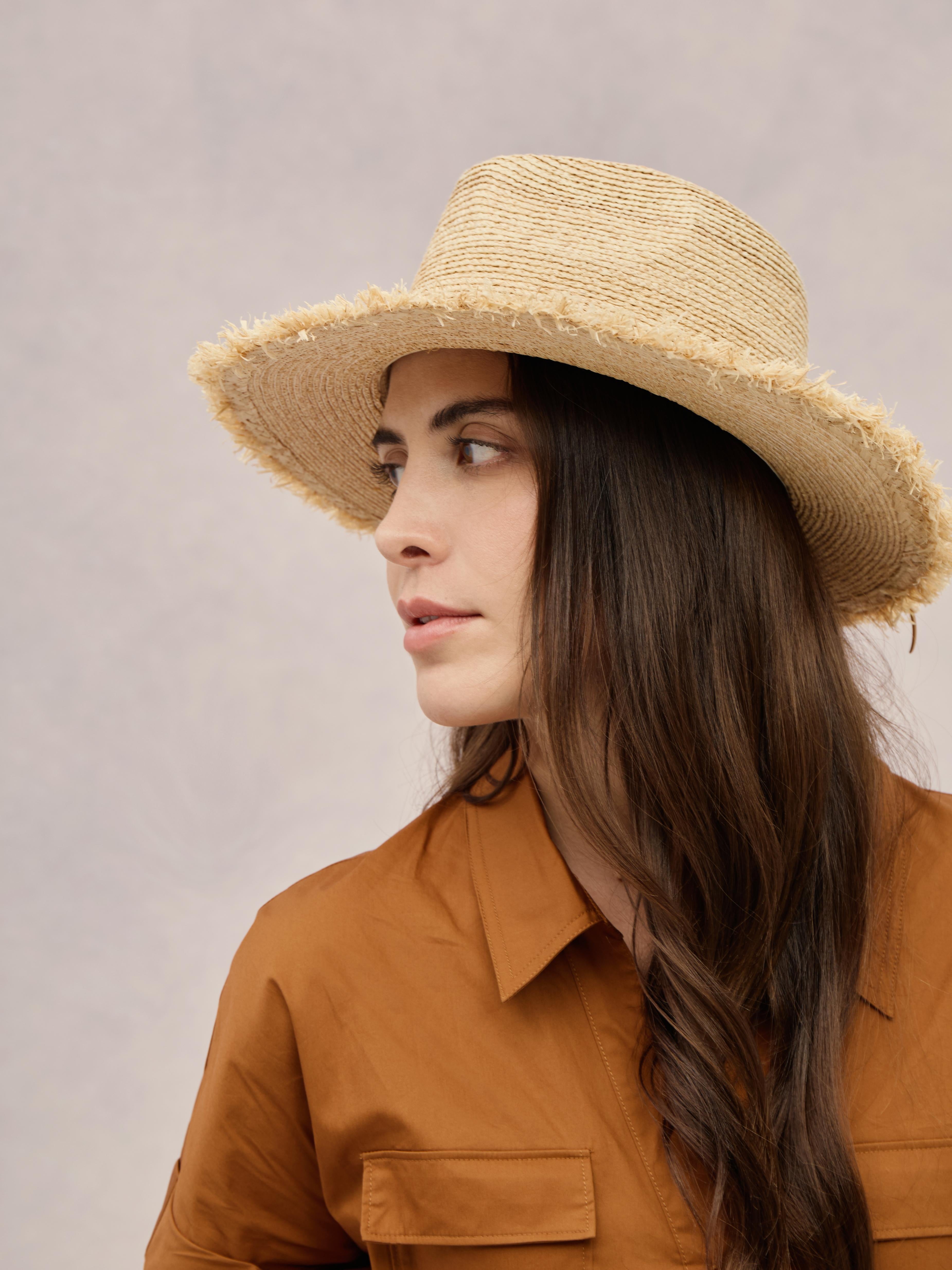 Handcrafted Madagascar raffia hat with braided band — Chumbe | Club Hapuna