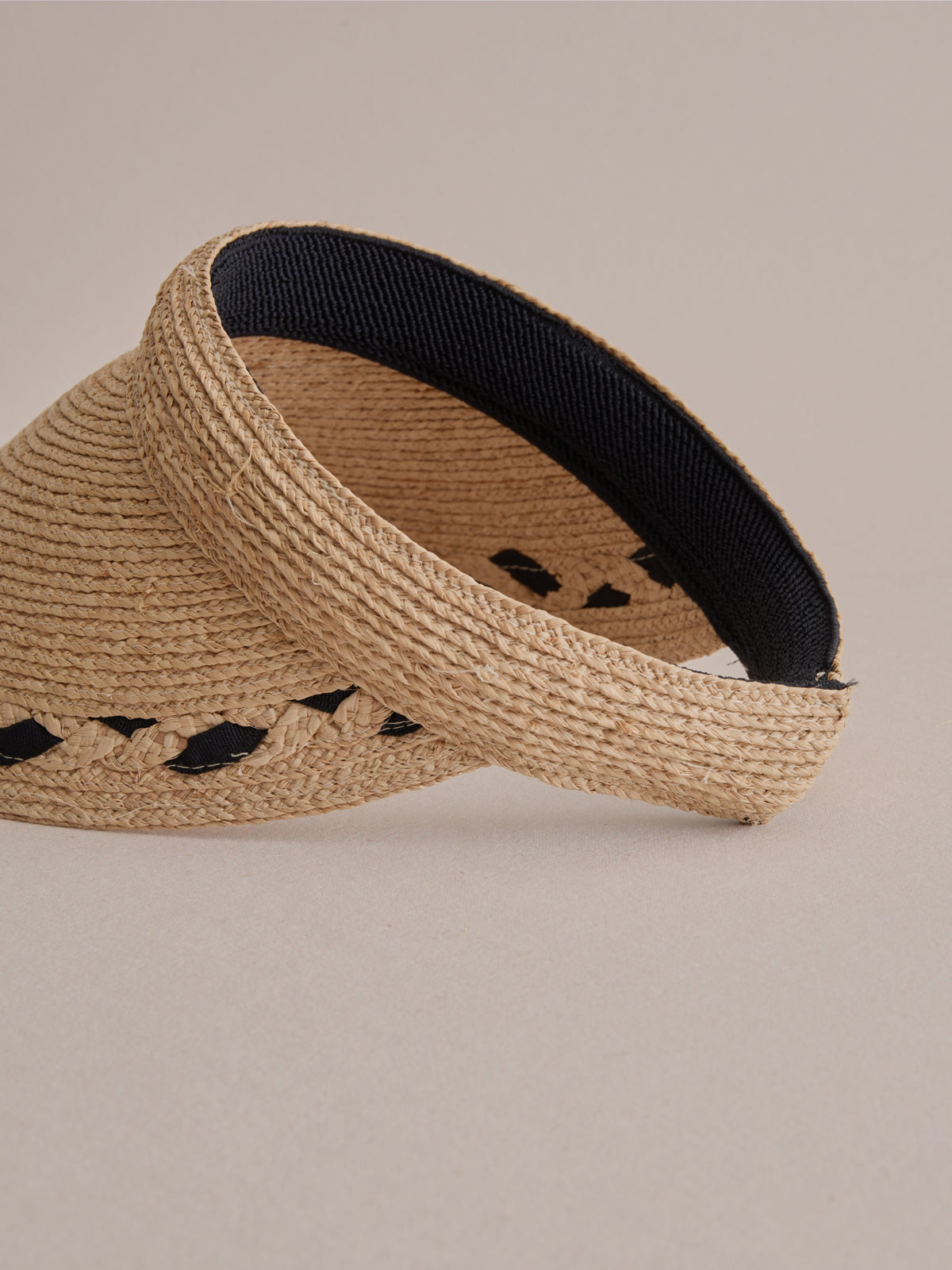 Malta black natural raffia visor — handcrafted | Club Hapuna