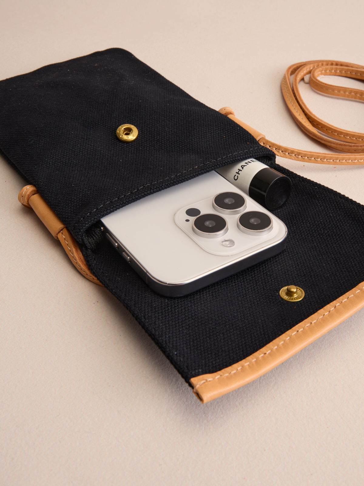 Nomad Crossbody Pouch