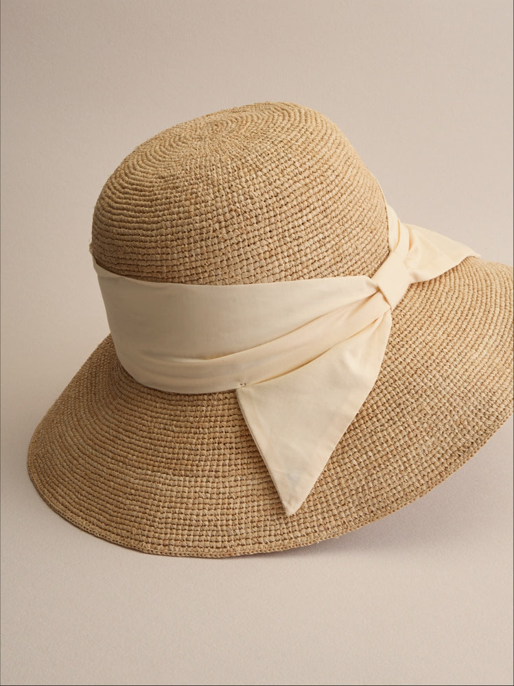 Maya by Club Hapuna — beige Madagascar raffia bow sun hat